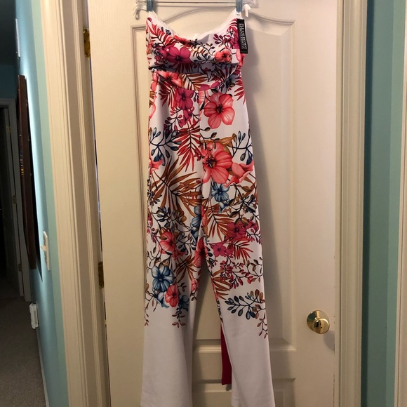 New York & Company Pants - New York & Company Floral jumpsuit